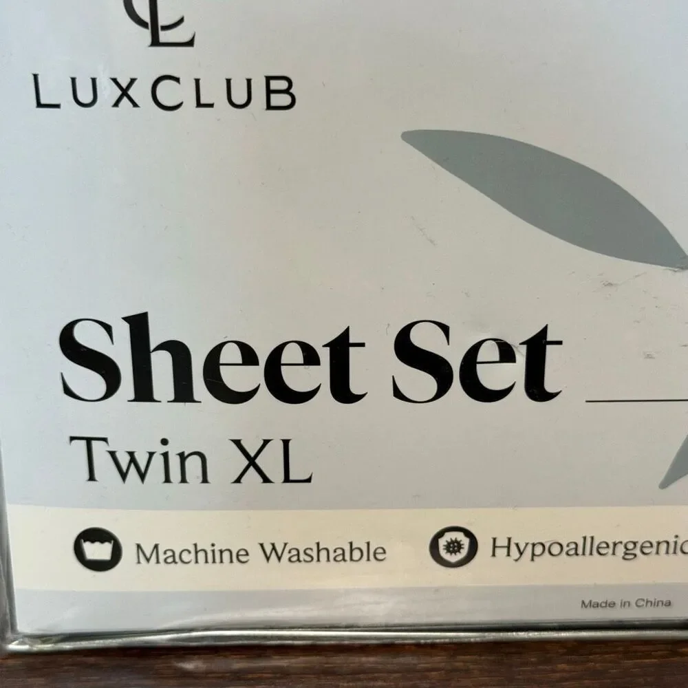 Luxclub 4 piece Twin XL white sheet set NIB